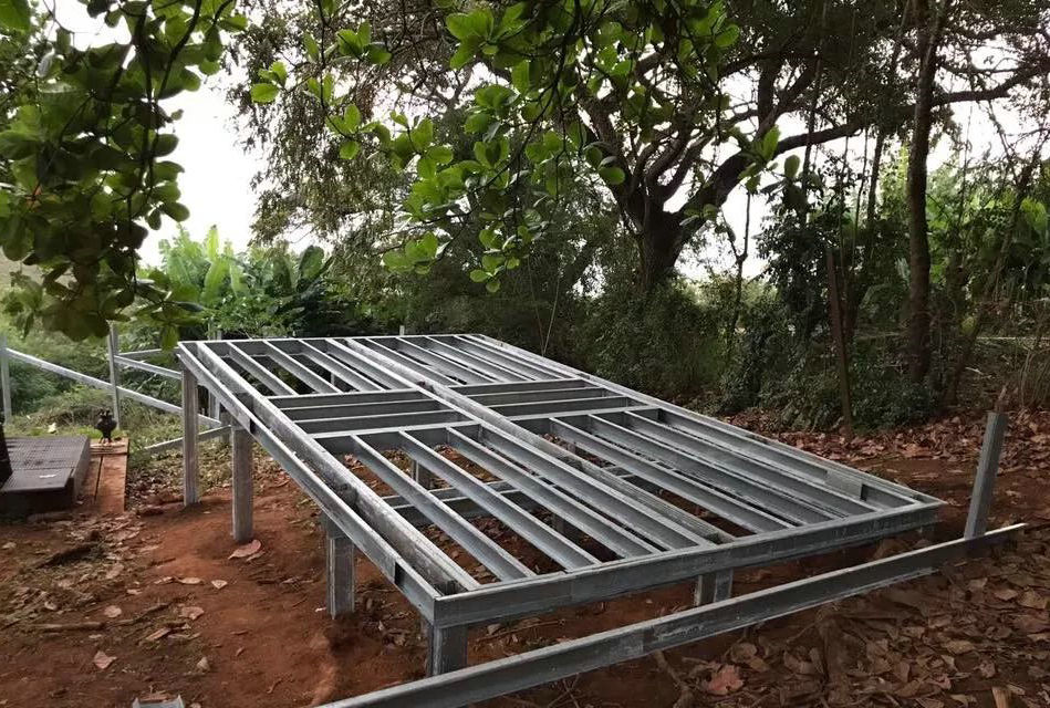 巴西民宿的建筑使用钢骨架轻型板吗？
